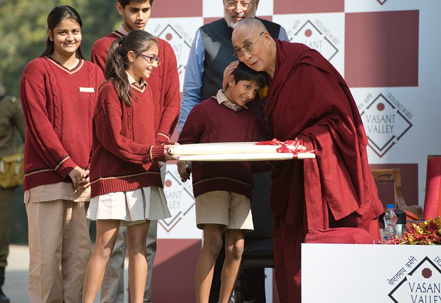 ཆོས་ལུགས་གཞན་སྤྱི་དང་ནང་ཆོས་ཀྱི་ཁྱད་པར།