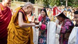 ཕྱི་༢༠༡༩ཟླ་༩ཚེས་༡༣ཉིན་བཞུགས་སྒར་དུ་ཚོགས་པ་ལྔའི་སྐུ་ཚབ་ནས་༧གོང་ས་སྐྱབས་མགོན་ཆེན་པོ་མཆོག་ལ་བརྟན་བཞུགས་བསྟར་འབུལ་ཞུས་ཡོད་པ།