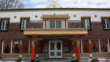 སྐུ་འབུམ་བྱམས་བརྩེ་གླིང་དུ་མཛད་སྒོ།