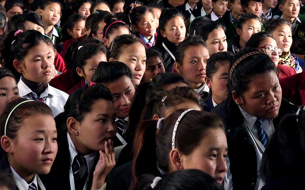 སྤྱི་འཐུས་ཚོགས་གཙོ་མཆོག་ནས་བཙན་བྱོལ་བོད་མིའི་དམངས་གཙོ་འཕེལ་རིམ་སྐོར་ངོ་སྤྲོད། སྤྱི་འཐུས་ཚོགས་གཙོ་མཆོག་ནས་བཙན་བྱོལ་བོད་མིའི་དམངས་གཙོ་འཕེལ་རིམ་སྐོར་ངོ་སྤྲོད།