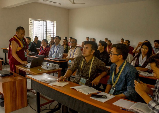 བོད་མི་ན་གཞོན་ཉམས་ཞིབ་པའི་ཚོགས་འདུ་ཐེངས་ལྔ་པ། བོད་མི་ན་གཞོན་ཉམས་ཞིབ་པའི་ཚོགས་འདུ་ཐེངས་ལྔ་པ།