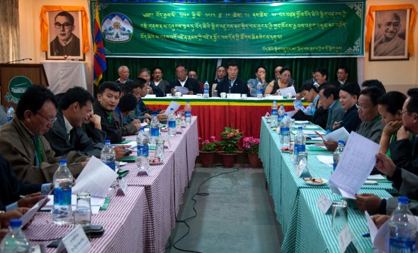 ས་གནས་འགོ་འཛིན་རྣམ་པའི་འཛིན་སྐྱོང་ཚོགས་ཆེན་ཐེངས་དགུ་བ་ཚོགས་བཞིན་པ། ས་གནས་འགོ་འཛིན་རྣམ་པའི་འཛིན་སྐྱོང་ཚོགས་ཆེན་ཐེངས་དགུ་བ་ཚོགས་བཞིན་པ།