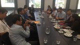 ཕྱི་འབྲེལ་བཀའ་བློན་བདེ་སྐྱོད་ཆོས་དབྱངས་ལགས་ཕྱི་སྡོད་རྒྱ་རིགས་དང་མཇལ་འཕྲད་སྐབས།