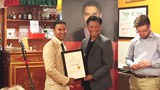 བསོད་ནམས་དབང་རྒྱལ་ལགས་སུ་ཆེ་མཐོང་གི་གཟེངས་རྟགས།