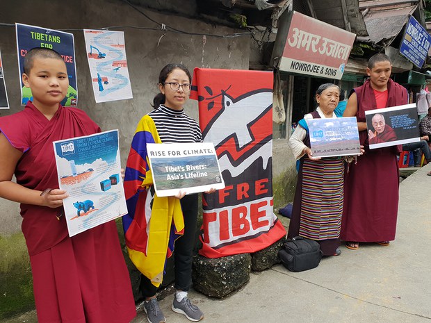 བཞུགས་སྒར་དུ་བོད་ནང་ཁོར་ཡུག་གཏོར་བཤིག་ཚབས་ཆེན་འགྲོ་བཞིན་པའི་སྐོར་ལས་འགུལ་སྤེལ་ཡོད་པ། བཞུགས་སྒར་དུ་བོད་ནང་ཁོར་ཡུག་གཏོར་བཤིག་ཚབས་ཆེན་འགྲོ་བཞིན་པའི་སྐོར་ལས་འགུལ་སྤེལ་ཡོད་པ།