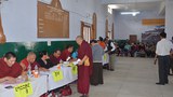རྒྱ་གར་རྡེ་ར་ལྡུན་བོད་མིའི་འོས་བསྡུའི་ནང་མཉམ་ཞུགས་གནང་བ།