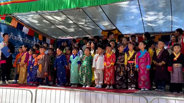 ཧྥརནསི་བོད་རིགས་ཚོགས་པའི་གོ་སྒྲིག་འོག་སྐུའི་འཁྲུངས་སྐར་སྲུང་བརྩི་ཞུས་ཡོད་པ། ཧྥརནསི་བོད་རིགས་ཚོགས་པའི་གོ་སྒྲིག་འོག་སྐུའི་འཁྲུངས་སྐར་སྲུང་བརྩི་ཞུས་ཡོད་པ།