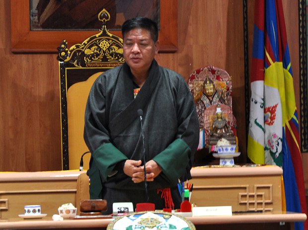 སྤྱི་འཐུས་ཚོགས་གཙོ་མཆོག་ནས་དགོངས་ཞུ་ཕྱིར་འཐེན་གནང་བ།
