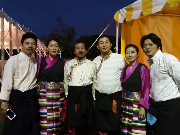 སྒྱུ་རྩལ་འཁྲབ་སྟོན་ཐོག་ནས་བོད་དོན་ངོ་སྤྲོད།