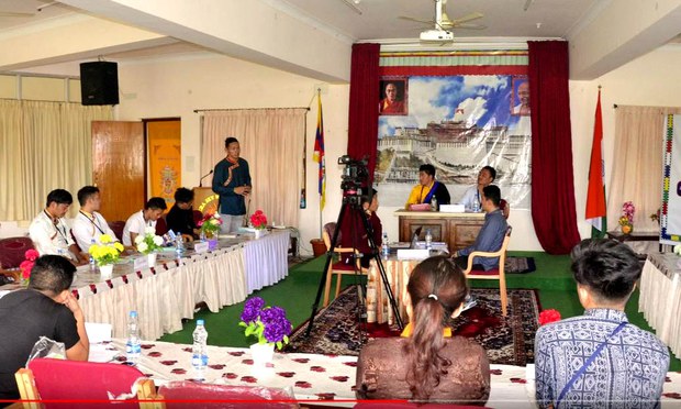 རྒྱལ་ཡོངས་བོད་རིགས་གཞོན་སྐྱེས་མཛའ་འབྲེལ་རིག་རྩལ་འདུ་འཛོམས་ཐེངས་༡༤པ། རྒྱལ་ཡོངས་བོད་རིགས་གཞོན་སྐྱེས་མཛའ་འབྲེལ་རིག་རྩལ་འདུ་འཛོམས་ཐེངས་༡༤པ།