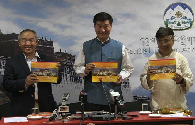 སྐད་ཡིག་སློབ་སྦྱོང་སྤྲོད་ཆེད་ཀློག་དེབ་དཔར་སྐྲུན་གནང་བ།