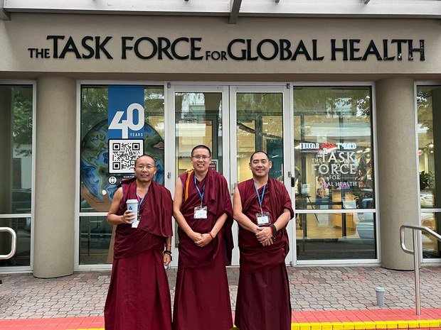 ནང་པའི་ཚན་རིག་དང་དེང་དུས་ཚན་རིག་གི་ཉམས་ཞིབ་པ།