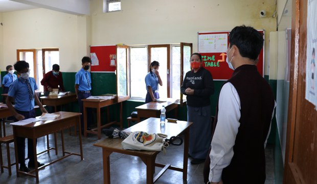 སློབ་གྲྭ་ཁག་རྩིས་ལེན་བྱས་རྗེས་མཐུན་རྐྱེན་དང་ཤེས་ཡོན་གང་ས་ཅི་ཐད་ནས་སྔར་ལས་ལྷག་ཙམ་ཡོང་རྒྱུའི་གདེངས་ཚོད་བརྒྱ་ཆ་བརྒྱ་ཡོད་སྐོར་གསུངས་བ། སློབ་གྲྭ་ཁག་རྩིས་ལེན་བྱས་རྗེས་མཐུན་རྐྱེན་དང་ཤེས་ཡོན་གང་ས་ཅི་ཐད་ནས་སྔར་ལས་ལྷག་ཙམ་ཡོང་རྒྱུའི་གདེངས་ཚོད་བརྒྱ་ཆ་བརྒྱ་ཡོད་སྐོར་གསུངས་བ།