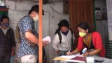 བོད་མི་དཀའ་ངལ་འཕྲད་བཞིན་པ་རྣམས་ལ་རོགས་སྐྱོར།