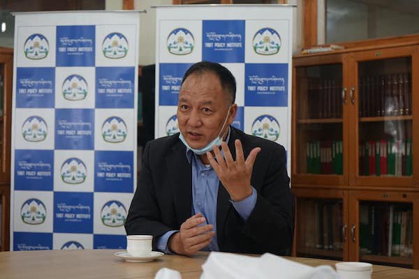 ཟླ་བ་ཚེ་རིང་ལགས་བོད་ཀྱི་སྲིད་བྱུས་ཉམས་ཞིབ་ཁང་གི་འགན་འཛིན་གྱི་ཐུགས་འགན་བཞེས་པ། ཟླ་བ་ཚེ་རིང་ལགས་བོད་ཀྱི་སྲིད་བྱུས་ཉམས་ཞིབ་ཁང་གི་འགན་འཛིན་གྱི་ཐུགས་འགན་བཞེས་པ།