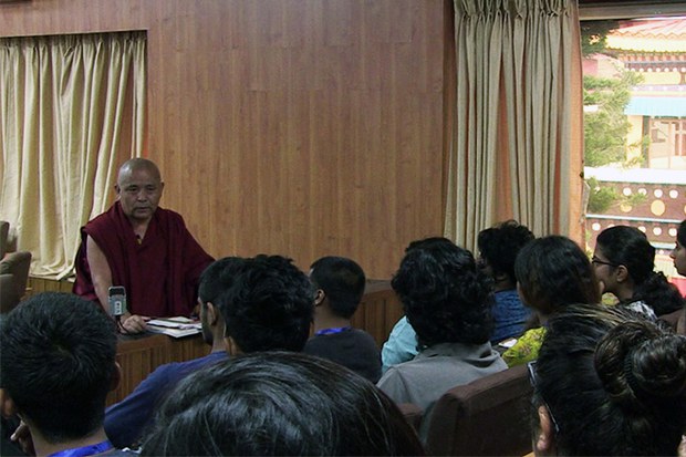 བོད་མིའི་མང་གཙོའི་འཕེལ་རིམ་དང་བོད་ནང་གི་ཛ་དྲག་གནས་སྟངས་ངོ་སྤྲོད། བོད་མིའི་མང་གཙོའི་འཕེལ་རིམ་དང་བོད་ནང་གི་ཛ་དྲག་གནས་སྟངས་ངོ་སྤྲོད།