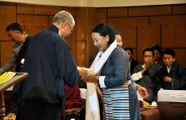 ཤེས་རིག་བཀའ་བློན་པདྨ་དབྱངས་ཅན་ལགས། ཤེས་རིག་བཀའ་བློན་པདྨ་དབྱངས་ཅན་ལགས།