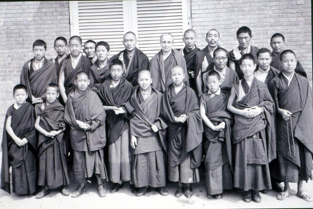 རྒྱ་གར་རྒྱལ་ས་ལྡི་ལིར་བོད་པའི་བླ་སྤྲུལ་གྱི་སློབ་གྲྭ
