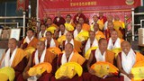 འབྲས་སྤུངས་བློ་གསལ་གླིང་གྲ་ཚང་དུ་བསླབ་པ་མཐར་སོན་གྱི་མཛད་སྒོ་གནང་བ།