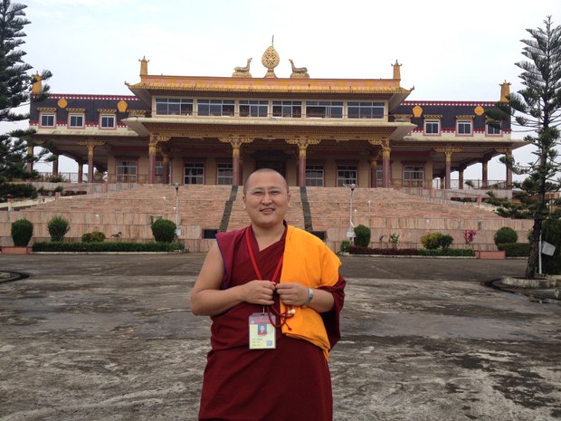 ༢༠༡༧ལོའི་ལྷ་རམས་དགེ་བཤེས་ཨང་དང་པོ་ཐོབ་མཁན་སོག་པོའི་དགེ་བཤེས།