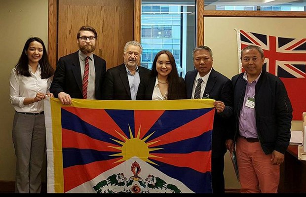 ཁེ་ན་ཌའི་རྒྱལ་ས་ཨོ་ཊ་བའི་ནང་བོད་དོན་ཞུ་གཏུགས་ཀྱི་ལས་འགུལ་སྤེལ་བ། ཁེ་ན་ཌའི་རྒྱལ་ས་ཨོ་ཊ་བའི་ནང་བོད་དོན་ཞུ་གཏུགས་ཀྱི་ལས་འགུལ་སྤེལ་བ།