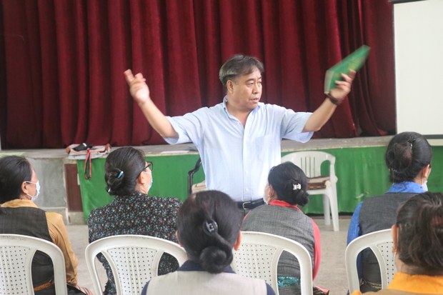 བདེ་སྐྱིད་གླིང་བོད་ཁྱིམ་སློབ་གྲྭ་དཔེ་སྟོན་སློབ་གྲྭ་ལས་ལྷག་ཙམ་ཆགས་པར་ཕ་མ་ཚོས་ཤུགས་རྒྱག་དགོས། བདེ་སྐྱིད་གླིང་བོད་ཁྱིམ་སློབ་གྲྭ་དཔེ་སྟོན་སློབ་གྲྭ་ལས་ལྷག་ཙམ་ཆགས་པར་ཕ་མ་ཚོས་ཤུགས་རྒྱག་དགོས།