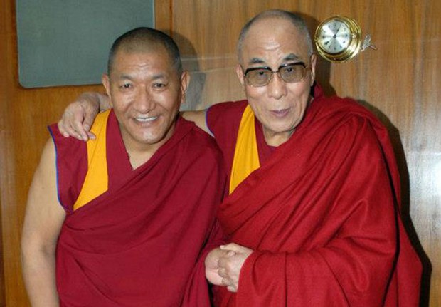 སྔ་འགྱུར་རྙིང་མའི་དབུ་འཛིན་ཁྲི་རབས་བདུན་པ། སྔ་འགྱུར་རྙིང་མའི་དབུ་འཛིན་ཁྲི་རབས་བདུན་པ།