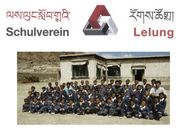 ཚ་བ་ཁྱིམ་ཚང་ནས་ཤེས་རིག་ལས་ཁུངས་ལ་རྒྱ་གར་སྒོར་མོ་ས་ཡ་བཅུ་ལྷག་ཙམ་ཞལ་འདེབས་ཕུལ་ཡོད་པ། ཚ་བ་ཁྱིམ་ཚང་ནས་ཤེས་རིག་ལས་ཁུངས་ལ་རྒྱ་གར་སྒོར་མོ་ས་ཡ་བཅུ་ལྷག་ཙམ་ཞལ་འདེབས་ཕུལ་ཡོད་པ།