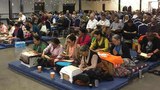 ཁེ་ན་ཌའི་གྲོང་ཁྱེར་ཊོ་རོན་ཊོའི་ནང་རྒྱལ་བའི་ཞབས་རིམ་བསྒྲུབ་བཞིན་པ།
