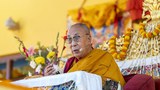 ༧གོང་ས་སྐྱབས་མགོན་ཆེན་པོ་མཆོག་གིས་འབྲས་ལྗོངས་དང་ས་ལུ་སྒར་གསུང་ཆོས་བསྩལ་སྐབས་འབྲུག་ནས་དད་ལྡན་པ་༥༠༠ ལྷག་བཅར་ཡོད་པ།