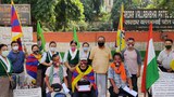 ཞི་བའི་གོམ་བགྲོད་པ་རྣམས་ནས་རྒྱ་ནག་གཞུང་ཚབ་ལ་ཞུ་སྙན་ཕུལ་བ།