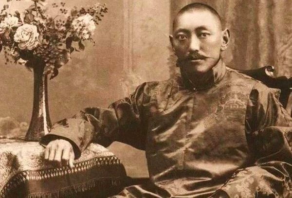 བོད་རང་བཙན་བསྐྱར་ནན་བསྒྲགས་གཏམ་སྤེལ་ཏེ་མི་ལོ་༡༠༤འཁོར་བ། བོད་རང་བཙན་བསྐྱར་ནན་བསྒྲགས་གཏམ་སྤེལ་ཏེ་མི་ལོ་༡༠༤འཁོར་བ།