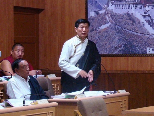 སྲིད་སྐྱོང་མཆོག་ནས་གྲོས་ཚོགས་ནང་བོད་རྒྱ་འབྲེལ་མོལ་སྐོར་གསལ་བཤད། སྲིད་སྐྱོང་མཆོག་ནས་གྲོས་ཚོགས་ནང་བོད་རྒྱ་འབྲེལ་མོལ་སྐོར་གསལ་བཤད།