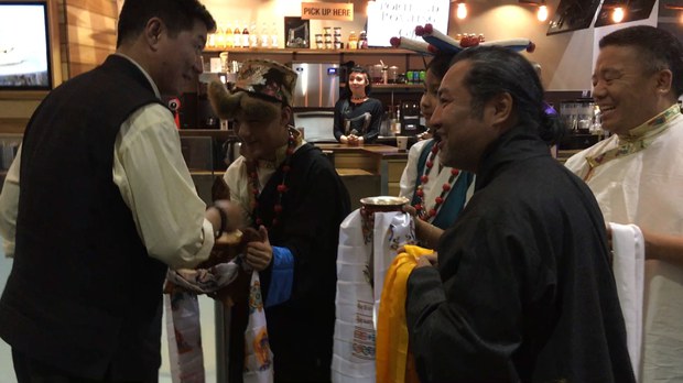 ཨ་རིའི་ནང་གལ་ཆེའི་མི་སྣ་ཁག་ཅིག་དང་མཇལ་མོལ་གནང་རྒྱུ། ཨ་རིའི་ནང་གལ་ཆེའི་མི་སྣ་ཁག་ཅིག་དང་མཇལ་མོལ་གནང་རྒྱུ།