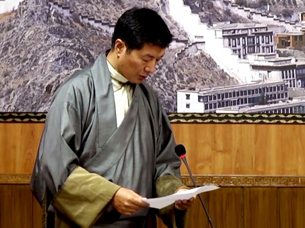 སྲིད་སྐྱོང་མཆོག་ནས་ལི་ལི་གྲོང་སྡེ་དང་འབྲེལ་བའི་དྲི་བར་ལན་འདེབས། སྲིད་སྐྱོང་མཆོག་ནས་ལི་ལི་གྲོང་སྡེ་དང་འབྲེལ་བའི་དྲི་བར་ལན་འདེབས།