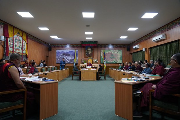 རྒྱ་ནག་གིས་བོད་མིའི་ཐོག་དམ་དྲག་བྱེད་སྟངས་དང་བོད་མིའི་གནས་སྟངས་སྐོར་སྲིད་སྐྱོང་མཆོག་གིས་གྲོས་ཚོགས་ནང་གསུངས་ཡོད་པ། རྒྱ་ནག་གིས་བོད་མིའི་ཐོག་དམ་དྲག་བྱེད་སྟངས་དང་བོད་མིའི་གནས་སྟངས་སྐོར་སྲིད་སྐྱོང་མཆོག་གིས་གྲོས་ཚོགས་ནང་གསུངས་ཡོད་པ།