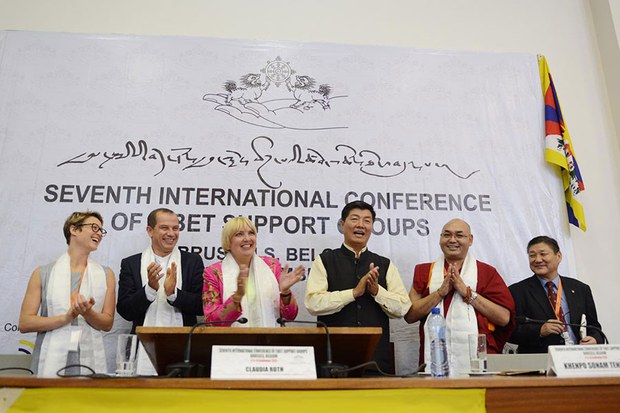 བོད་དོན་རྒྱབ་སྐྱོར་ཚོགས་པར་བཀའ་སློབ་གནང་བ། བོད་དོན་རྒྱབ་སྐྱོར་ཚོགས་པར་བཀའ་སློབ་གནང་བ།