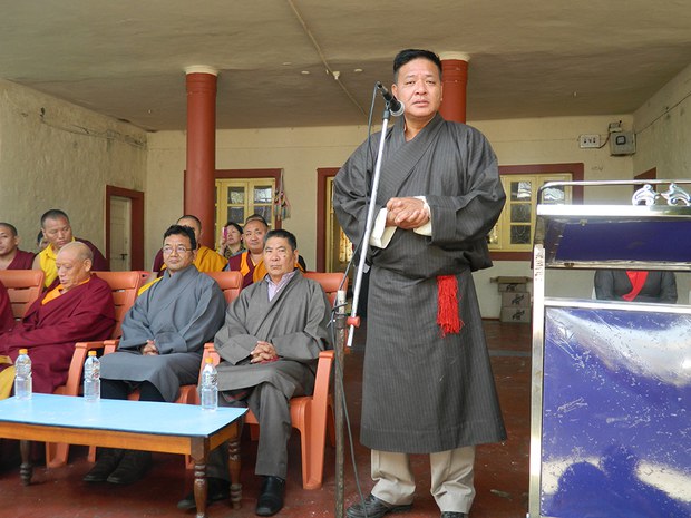བོད་པ་ནང་ཁུལ་དུ་དམ་ཚིག་མཐུན་པོ་དགོས་རྒྱུ་གལ་ཆེ། བོད་པ་ནང་ཁུལ་དུ་དམ་ཚིག་མཐུན་པོ་དགོས་རྒྱུ་གལ་ཆེ།
