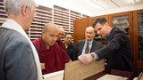 ༧དཔལ་རྒྱལ་བ་ཀརྨ་པ་མཆོག་གི་དབྱིན་ཡུལ་ནང་གི་མཛད་འཕྲིན།