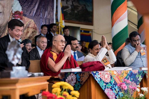 རྒྱ་གར་གཞུང་མང་ལ་ཐུགས་རྗེ་ཆེ་ཞུའི་མཛད་སྒོ། རྒྱ་གར་གཞུང་མང་ལ་ཐུགས་རྗེ་ཆེ་ཞུའི་མཛད་སྒོ།
