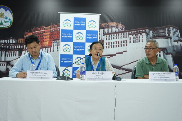 བོད་རིགས་ན་གཞོན་ཉམས་ཞིབ་པའི་ཚོགས་འདུ་ཐེངས་བཞི་པའི་ཐོག་དཔྱད་རྩོམ་སྣ་མང་ངོ་སྤྲོད་བྱུང་བ། བོད་རིགས་ན་གཞོན་ཉམས་ཞིབ་པའི་ཚོགས་འདུ་ཐེངས་བཞི་པའི་ཐོག་དཔྱད་རྩོམ་སྣ་མང་ངོ་སྤྲོད་བྱུང་བ།