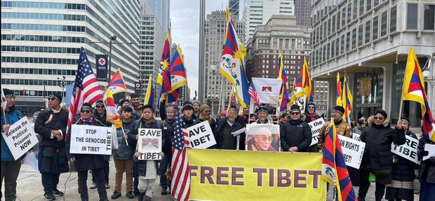 བོད་མི་སྒེར་པ་ཞིག་ནས་བོད་རང་བཙན་ཆེད་ལས་འགུལ་སྤེལ་བཞིན་པ།