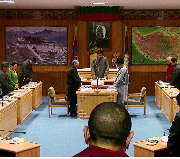 སྤྱི་འཐུས་ལྷན་ཚོགས་ཀྱི་འཕེལ་རིམ། སྤྱི་འཐུས་ལྷན་ཚོགས་ཀྱི་འཕེལ་རིམ།