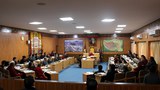 གྲོས་ཚོགས་ཉིན་དགུ་པའི་ཐོག་དཔེ་སྟོན་སློབ་གྲྭའི་སྐོར་གླེང་མོལ་གནང་ཡོད་པ།