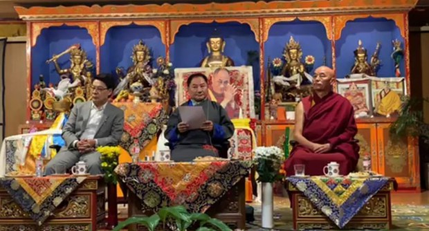 སྤྱི་འཐུས་ཚོགས་གཙོ་མཆོག་ནས་སི་པན་བོད་ཁང་དབུ་བརྙེས་ནས་ལོ་ངོ་༢༥འཁོར་བའི་དུས་དྲན་ཐོག་གསུང་བཤད། སྤྱི་འཐུས་ཚོགས་གཙོ་མཆོག་ནས་སི་པན་བོད་ཁང་དབུ་བརྙེས་ནས་ལོ་ངོ་༢༥འཁོར་བའི་དུས་དྲན་ཐོག་གསུང་བཤད།