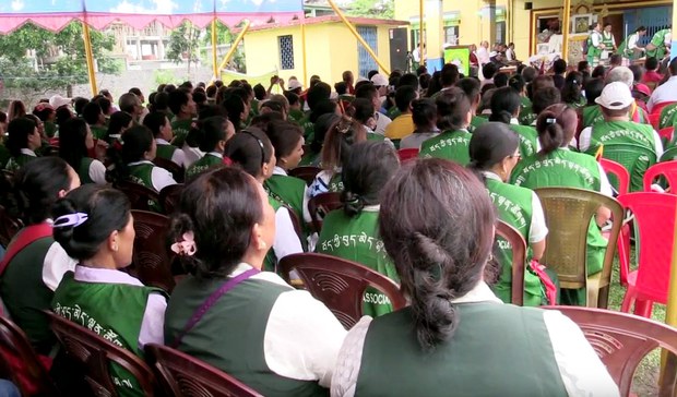 སྒང་ཏོག་ནས་ས་ལུ་སྒ་ར་བར་གྱི་ཞི་བའི་གོམ་འགྲོས་མཇུག་སྒྲིལ་གནང་ཡོད་པ། སྒང་ཏོག་ནས་ས་ལུ་སྒ་ར་བར་གྱི་ཞི་བའི་གོམ་འགྲོས་མཇུག་སྒྲིལ་གནང་ཡོད་པ།