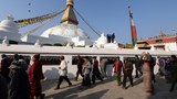 བལ་ཡུལ་ནང་ཆབ་སྲིད་ཀྱི་ལྷ་སྤྱོད་མི་མཐུན་པའི་དུས་འདིར་བོད་མིའི་གནས་སྟངས།