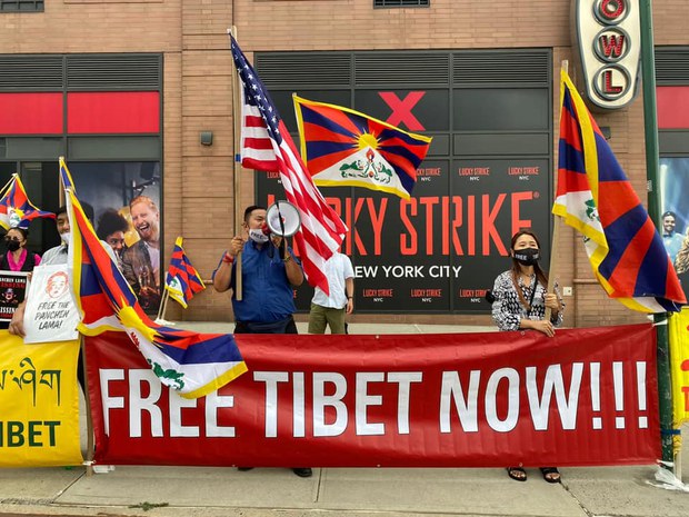 བོད་ཞི་བའི་བཅིངས་གྲོལ་བཏང་ནས་མི་ལོ་༧༠་འཁོར་བ་ཟེར་བར་ངོ་རྒོལ། བོད་ཞི་བའི་བཅིངས་གྲོལ་བཏང་ནས་མི་ལོ་༧༠་འཁོར་བ་ཟེར་བར་ངོ་རྒོལ།