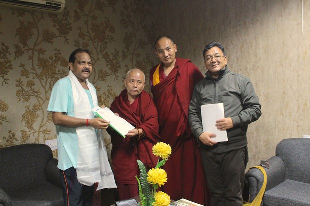 རྒྱ་གར་དབུས་གྲོས་ཚོགས་ཀྱི་འཐུས་མིར་བོད་དོན་ཞུ་སྐུལ། རྒྱ་གར་དབུས་གྲོས་ཚོགས་ཀྱི་འཐུས་མིར་བོད་དོན་ཞུ་སྐུལ།