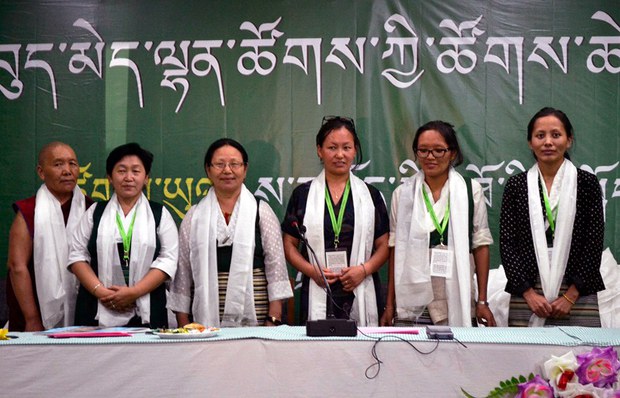 བུད་མེད་ལྷན་ཚོཊ་ཀྱི་ཚོཊ་ཆེན་༡༡པ་མཇུག་སྒྲིལ། བུད་མེད་ལྷན་ཚོཊ་ཀྱི་ཚོཊ་ཆེན་༡༡པ་མཇུག་སྒྲིལ།